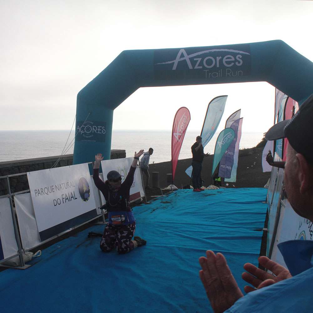 trailrunning people in the azores