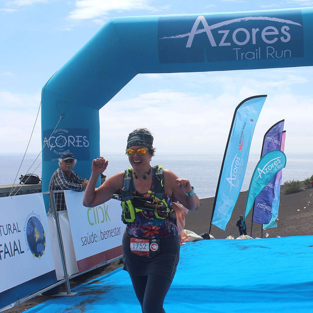 trailrunning people in the azores